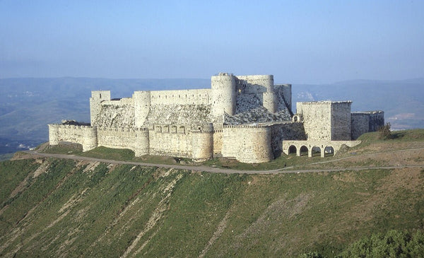 Castle enthusiasts, assemble! - Karwansaray Publishers