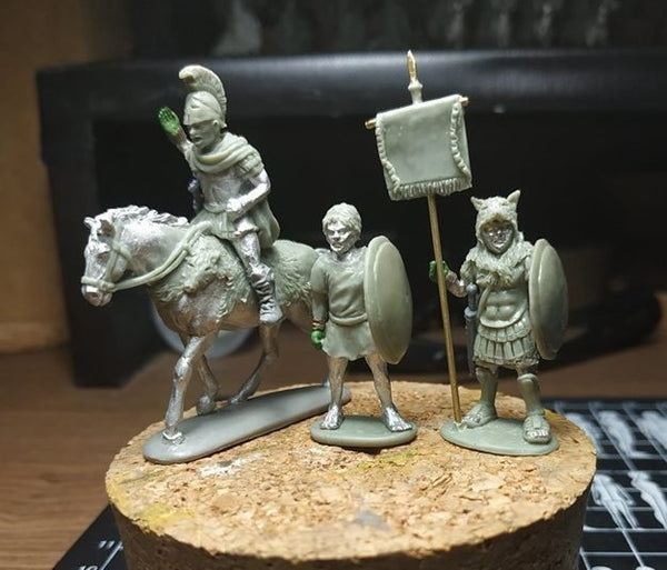 Roman Consular Command - Karwansaray Publishers